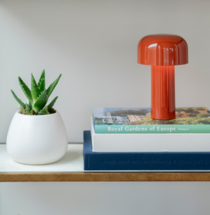 FLOS BELLHOP lauavalgusti table lamp redcolors